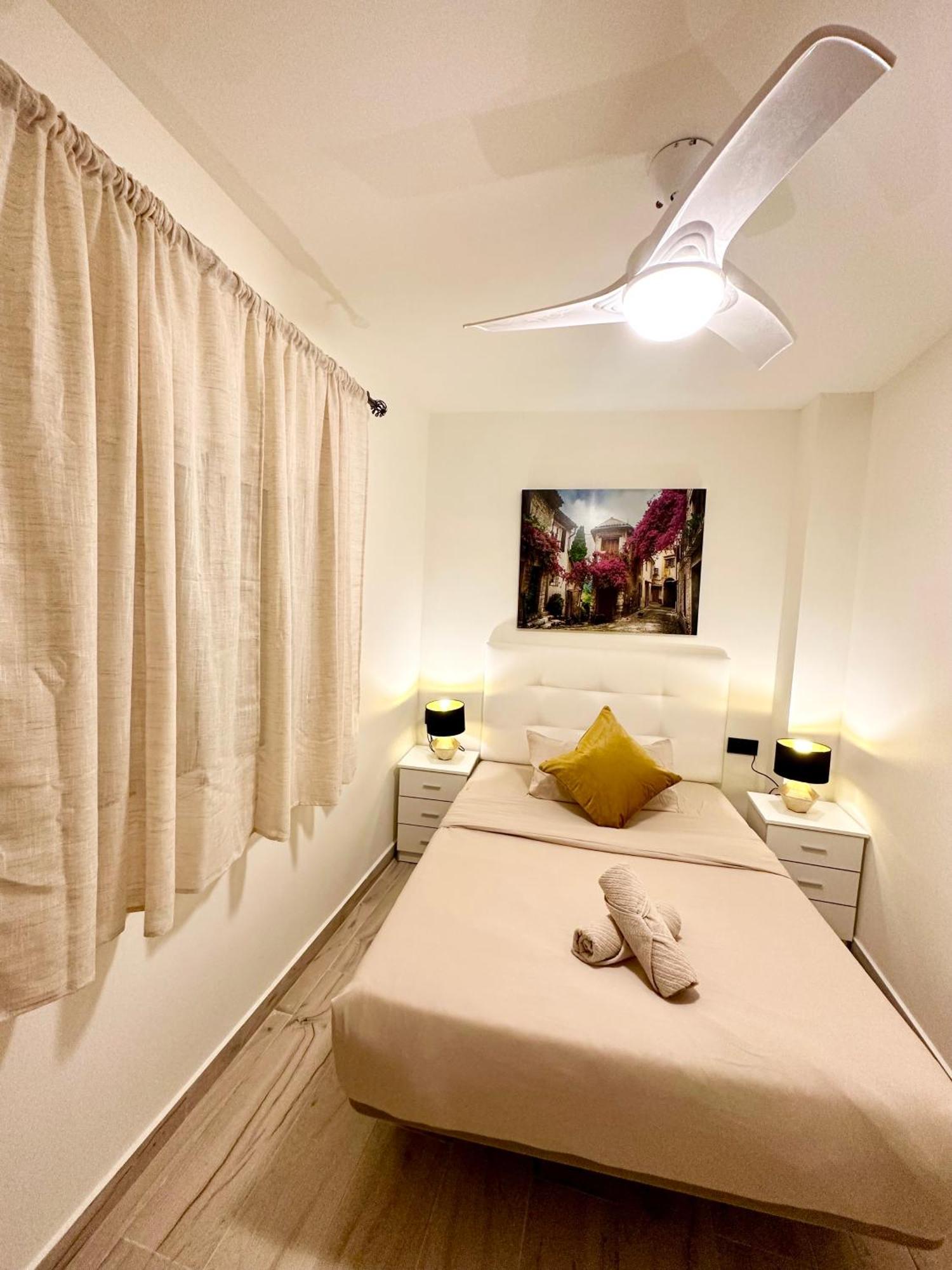 אליקאנטה La Reina Apartment By The Sea מראה חיצוני תמונה