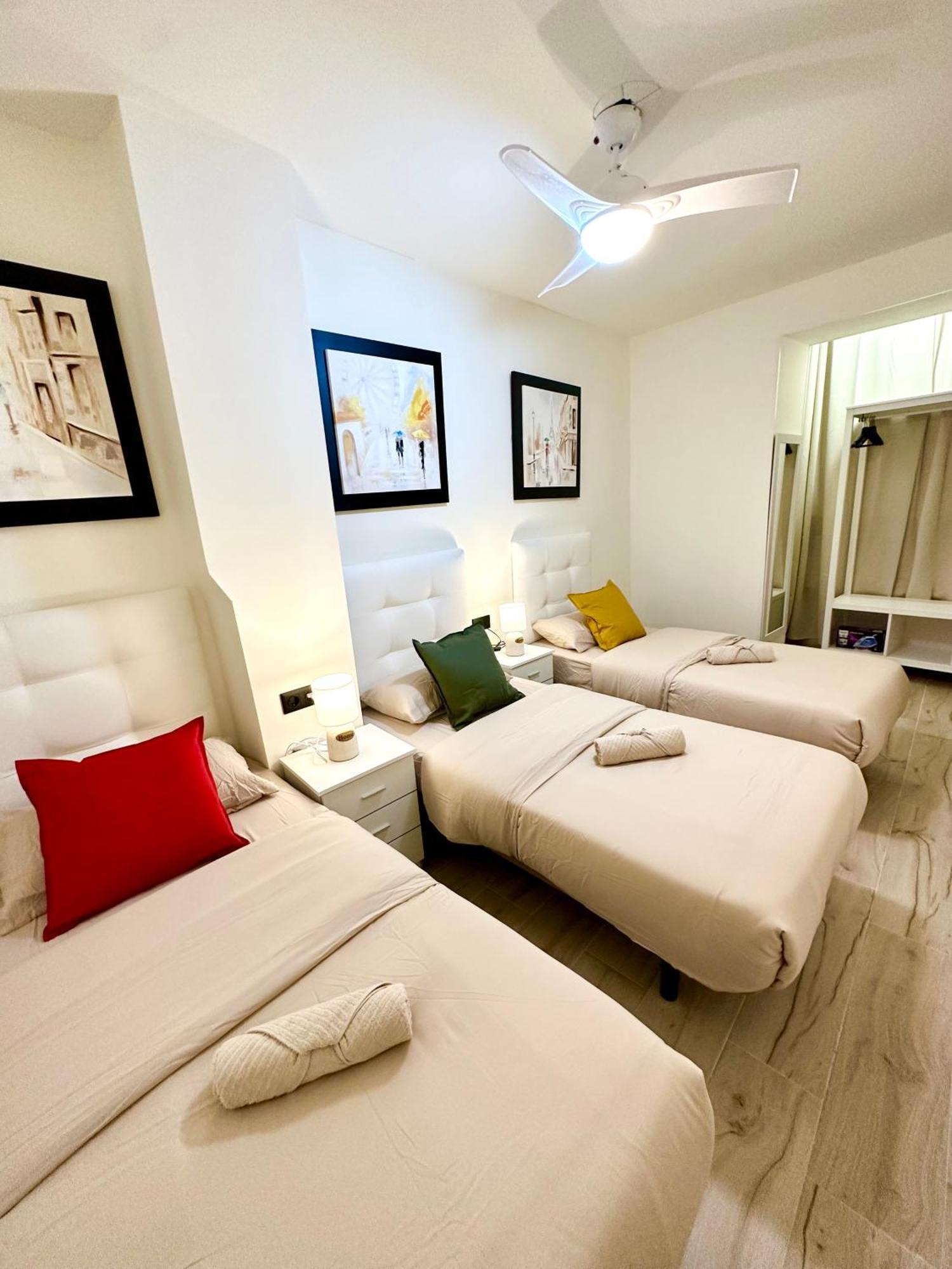 אליקאנטה La Reina Apartment By The Sea מראה חיצוני תמונה